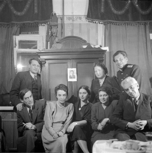 Историческая фотография психологов